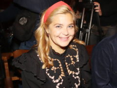 «Молодой фаворит пошел на пользу императрице»: влюбленная Пегова похвасталась идеальной фигуркой в купальнике