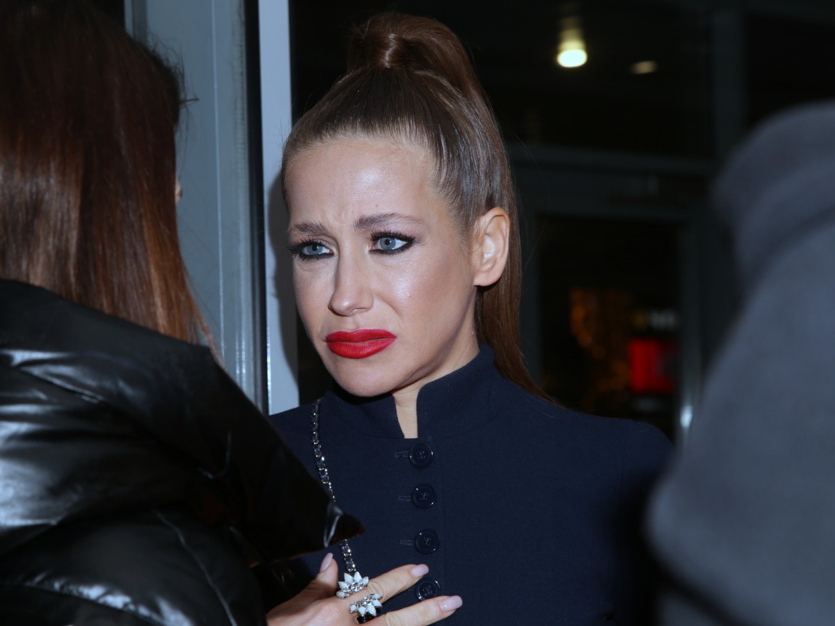 «Мы заперты – бушует шторм»: Барановская с детьми застряла во льдах Антарктиды