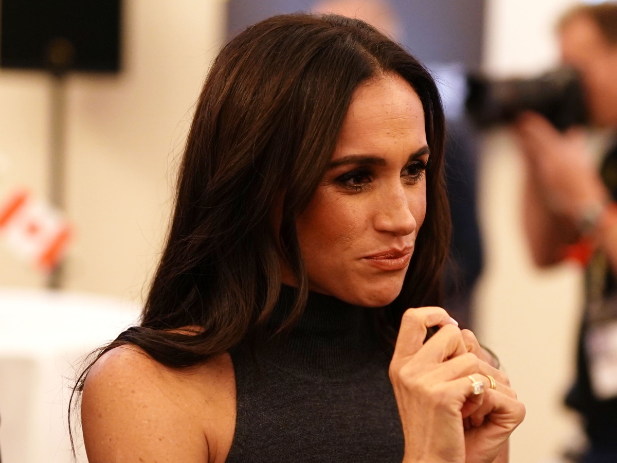 «Насмешка, которую все пропустили»: Меган Маркл объявила войну родной матери?