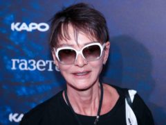 «Никаких предрассудков»: 70-летняя Ирина Хакамада снялась в купальнике и произвела фурор