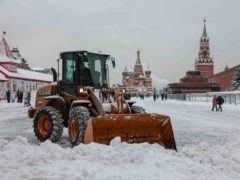 Оранжевый уровень опасности и другие неприятности: сколько еще будут идти снегопады в Москве