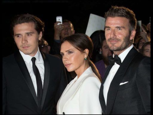 Пытались отобрать имя, испортили свадьбу: сын раскрыл правду о жестоком поведении Дэвида и Виктории Бекхэм