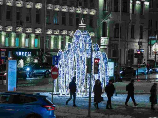 Растущие сугробы и резкие скачки температуры: прогноз погоды в Москве на рождественскую неделю