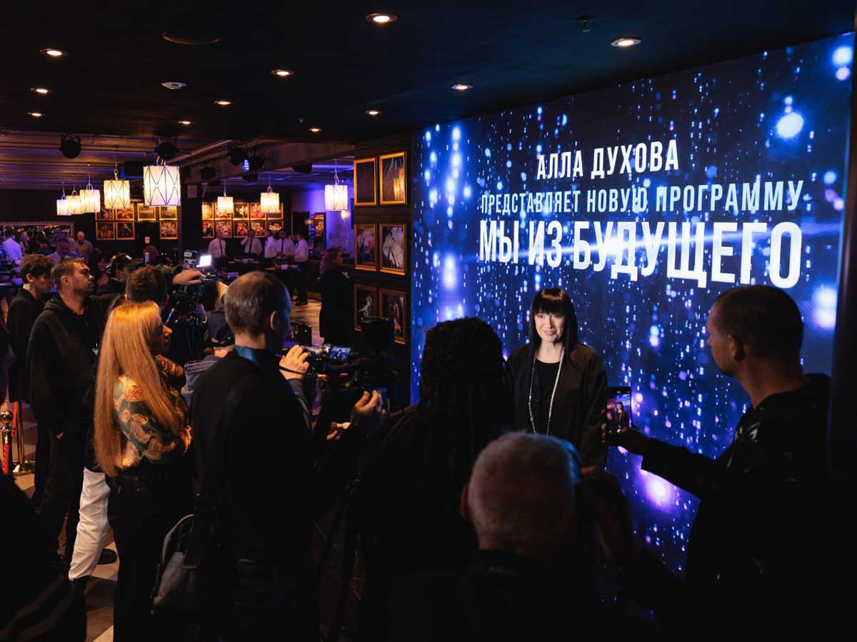 Впервые в России робот посетит театр в качестве зрителя