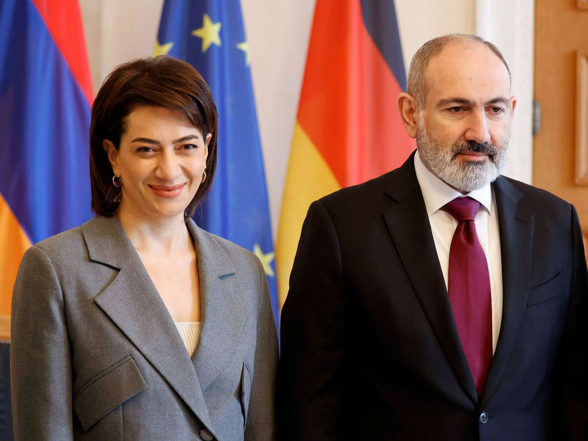 Знакомство как в кино, несыгранная свадьба и внезапное расставание: история любви Николы Пашиняна и Анны Акопян