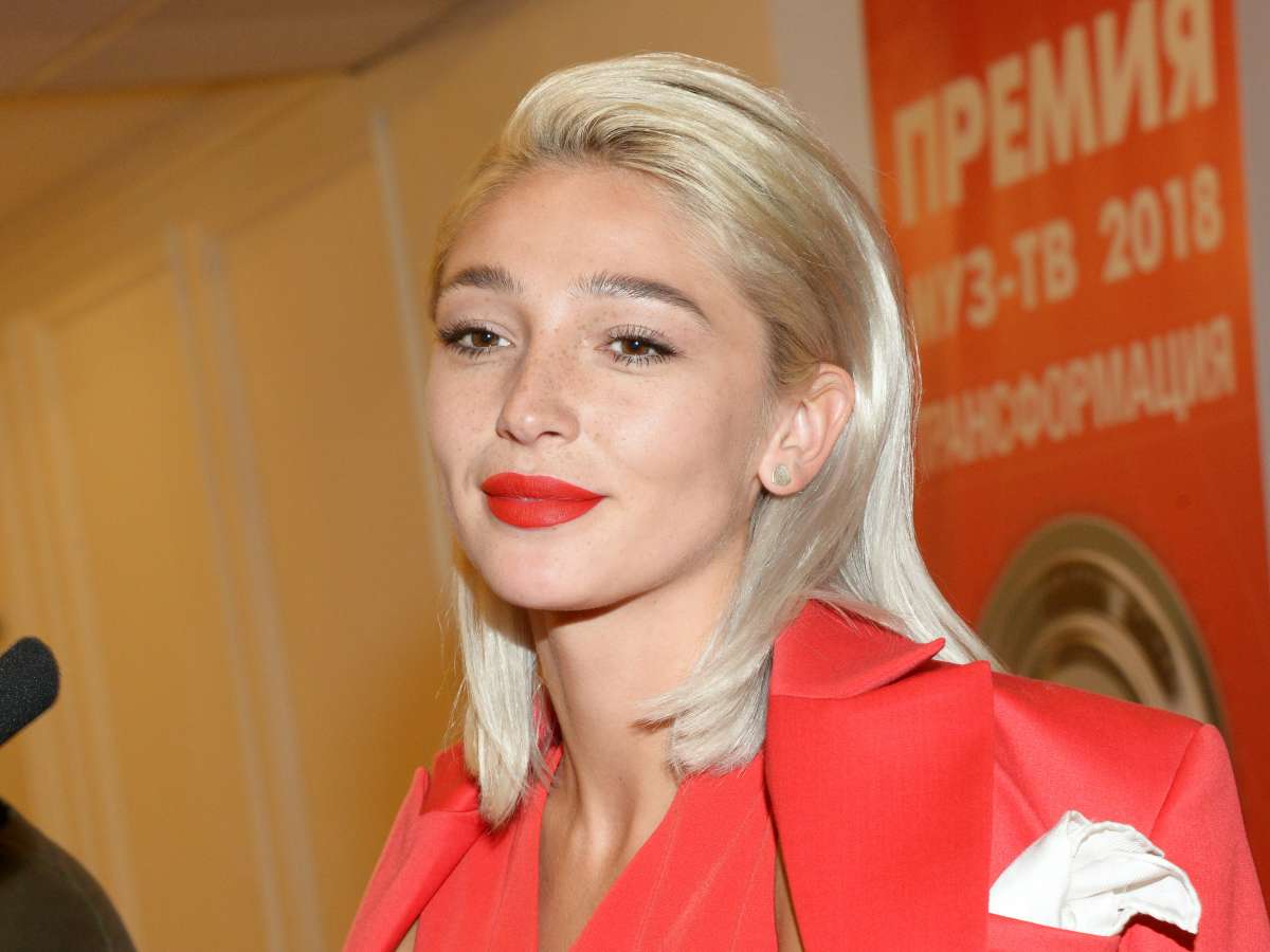 Беременна и муж бьет: Ивлеева взвыла из-за откровений в своих соцсетях