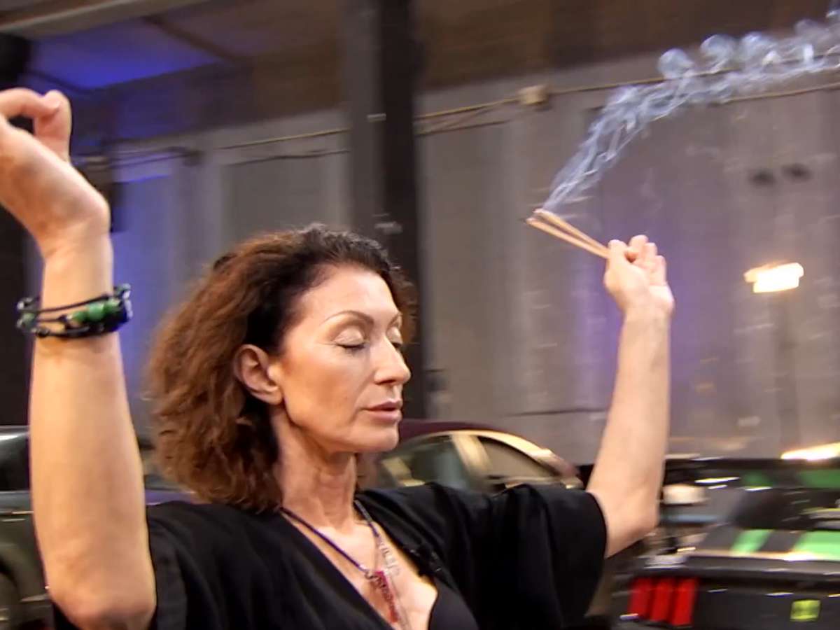 Жрец африканского культа, ведьмак и «карельский самородок»: полный список участников 25 сезона «Битвы экстрасенсов»