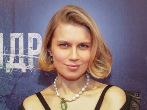 «Мальчишки до этого росли в такой свободе»: как сыновья Мельниковой от Смольянинова приняли отчима