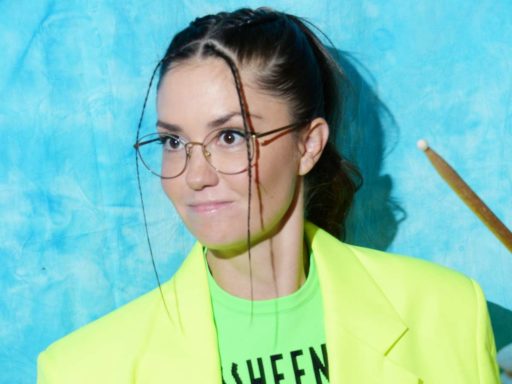 Обвинения в домашнем насилии, суд за сына с Прилучным и брак с Дрангой: все скандалы с Агатой Муцениеце