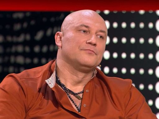 От романтического знакомства до борьбы за миллионы: почему Константин Соловьев воюет с третьей бывшей женой