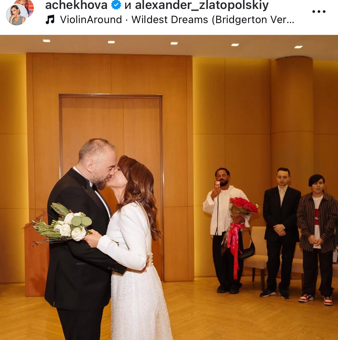 photo_5210950195674289403_y