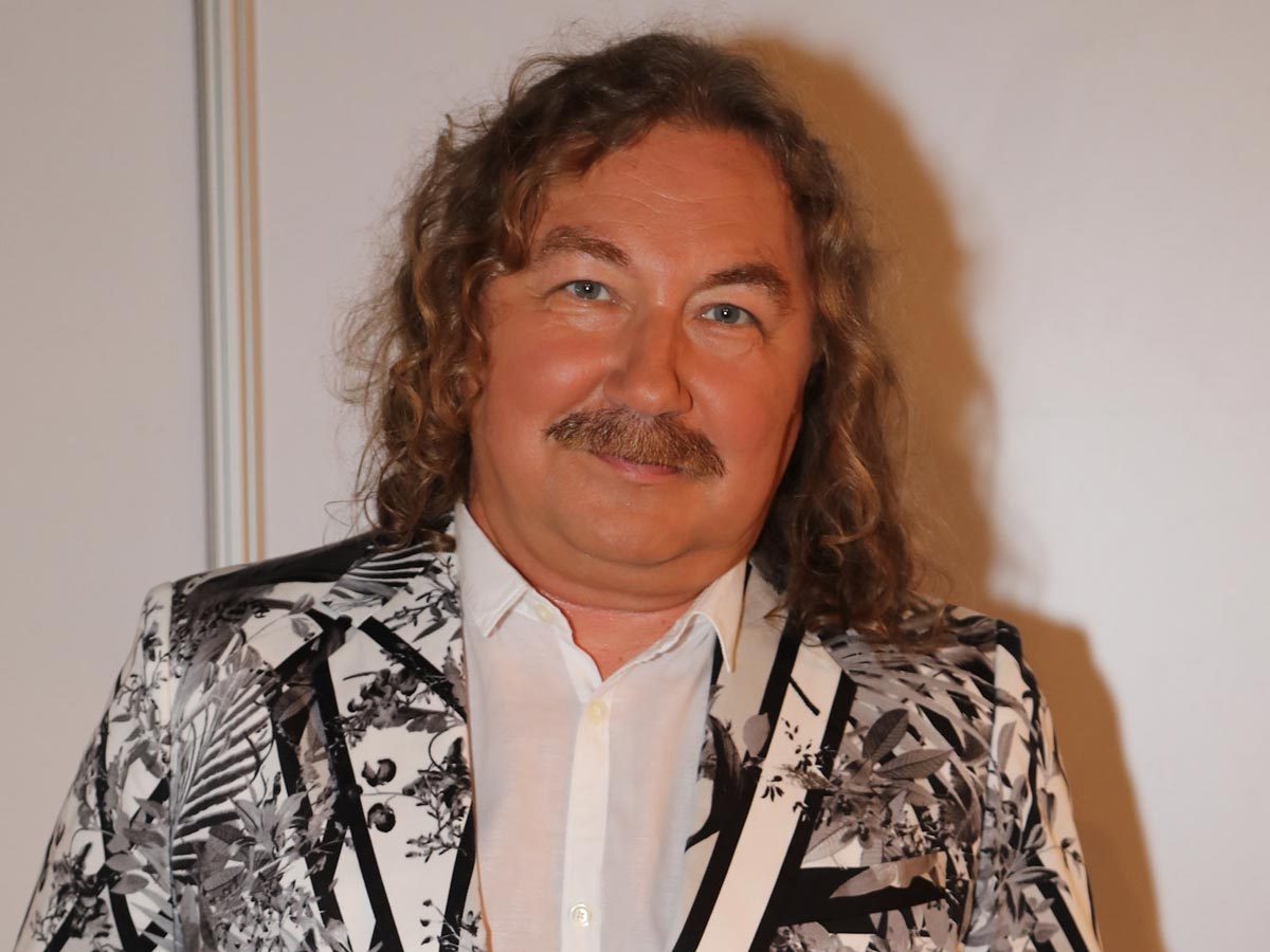 «Проскурякова не прогадала с мужиком»: россияне в шоке от заработков Игоря Николаева