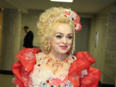 «В грубой форме с привлечением охраны»: новый скандал вокруг имени Надежды Кадышевой