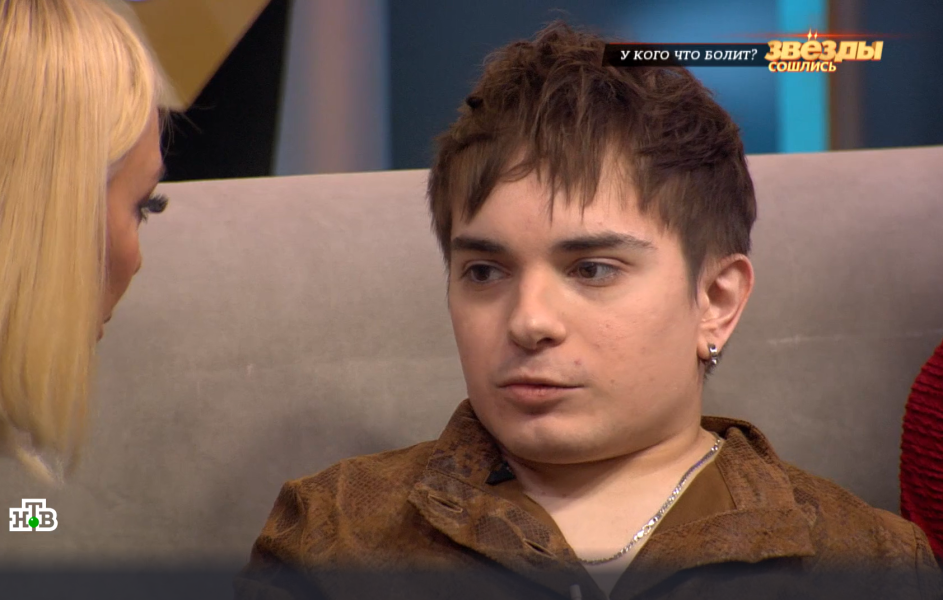 «Ломали кости, ставили аппарат Илизарова»: как после 15 операций выглядит победитель шоу «Голос. Дети» Данил Плужников