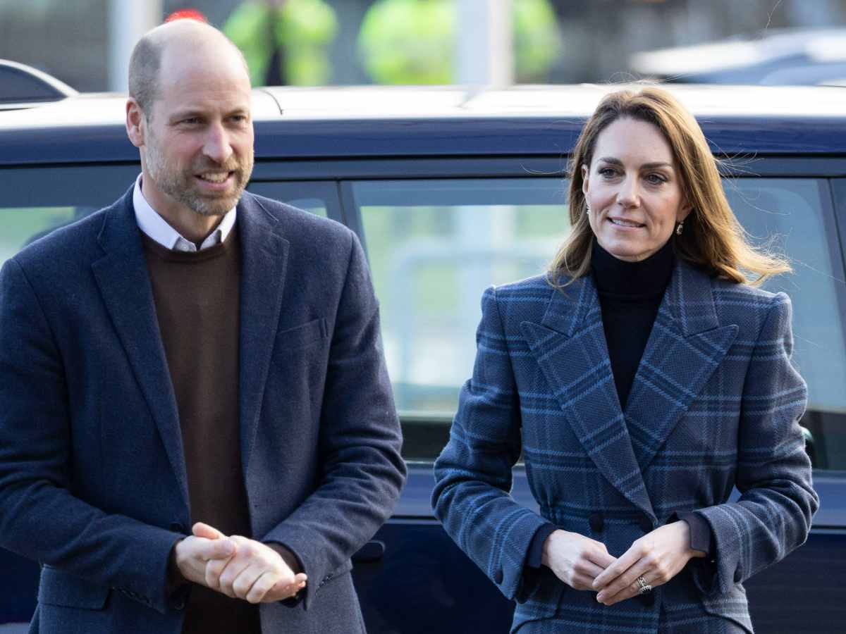 «Мадам Палка и Мистер Лысый!» Разъяренная толпа освистала Кейт Миддлтон и принца Уильяма