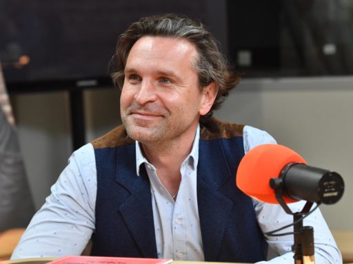 Бил и брюзжал: как Виктор Добронравов едва самого близкого человека не потерял