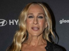 «Должна извиниться за то, что встречалась с ним»: чем обернулся страстный роман Сары Джессики Паркер с Джоном Кеннеди-младшим