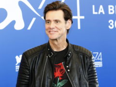 Другой цвет глаз, пишет правой рукой: что стоит за слухами о замене %22убитого%22 Джима Керри двойником