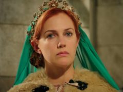 Хюррем из «Великолепного века» не узнать: актрису Мерьем Узерли подозревают в неудачной пластике