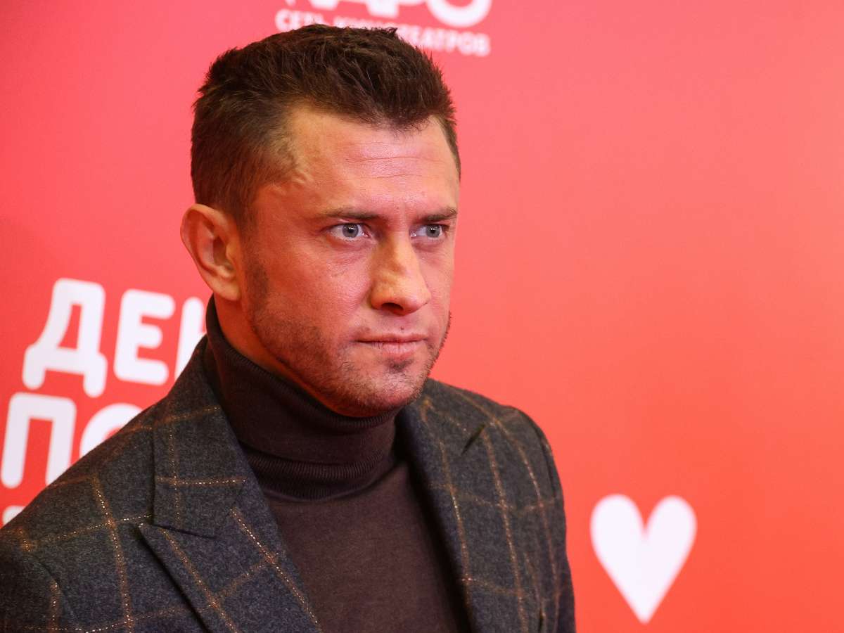 «Мы с Пашей только что вернулись из клиники»: жена Прилучного, у которого заподозрили тяжелый недуг, выступила с заявлением
