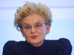 «Надо скрывать свой возраст»: Елена Малышева встретила юбилей в молодежном образе (фото)