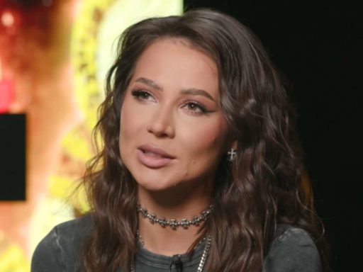 Неизвестный с избытком погасил долг тяжелобольной Лерчек перед налоговой: подробности