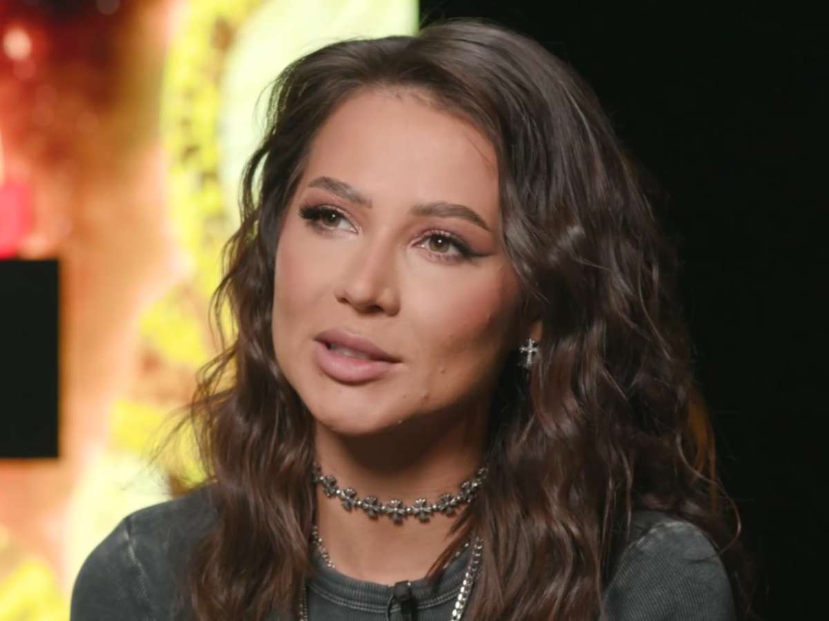 Неизвестный с избытком погасил долг тяжелобольной Лерчек перед налоговой: подробности