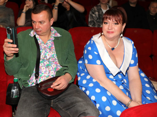 Новый избранник Картунковой