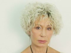 «Осталась сидеть на обочине на земле, а машине скрылась»: автомобиль переехал Татьяну Васильеву в Москве