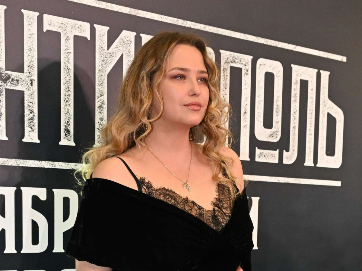 Тайная роспись и прическа за 30 минут: почему Шиловская скрывала свадьбу с Устюговым