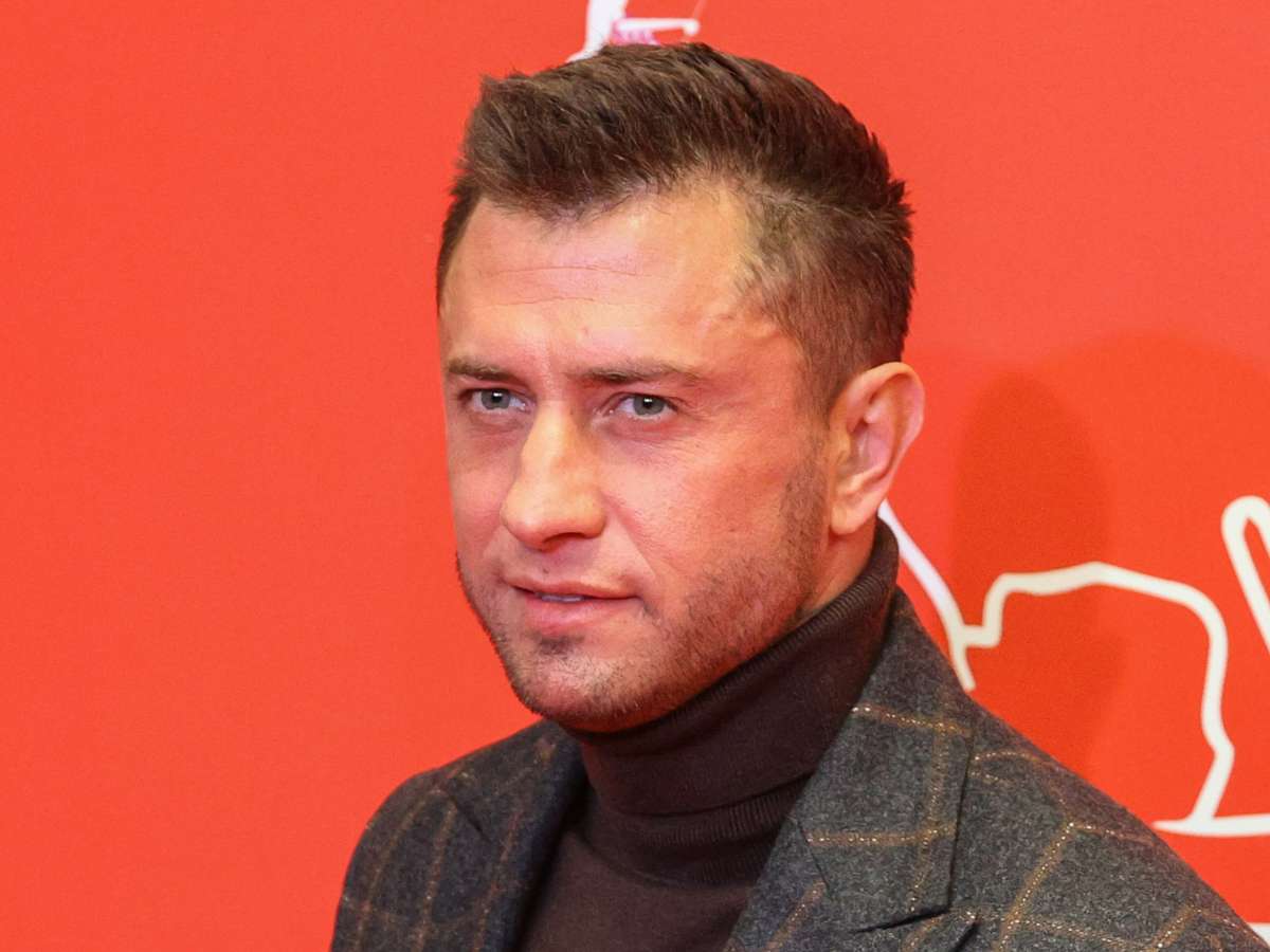 Тревожный знак: что означает странная полоска на ухе Павла Прилучного