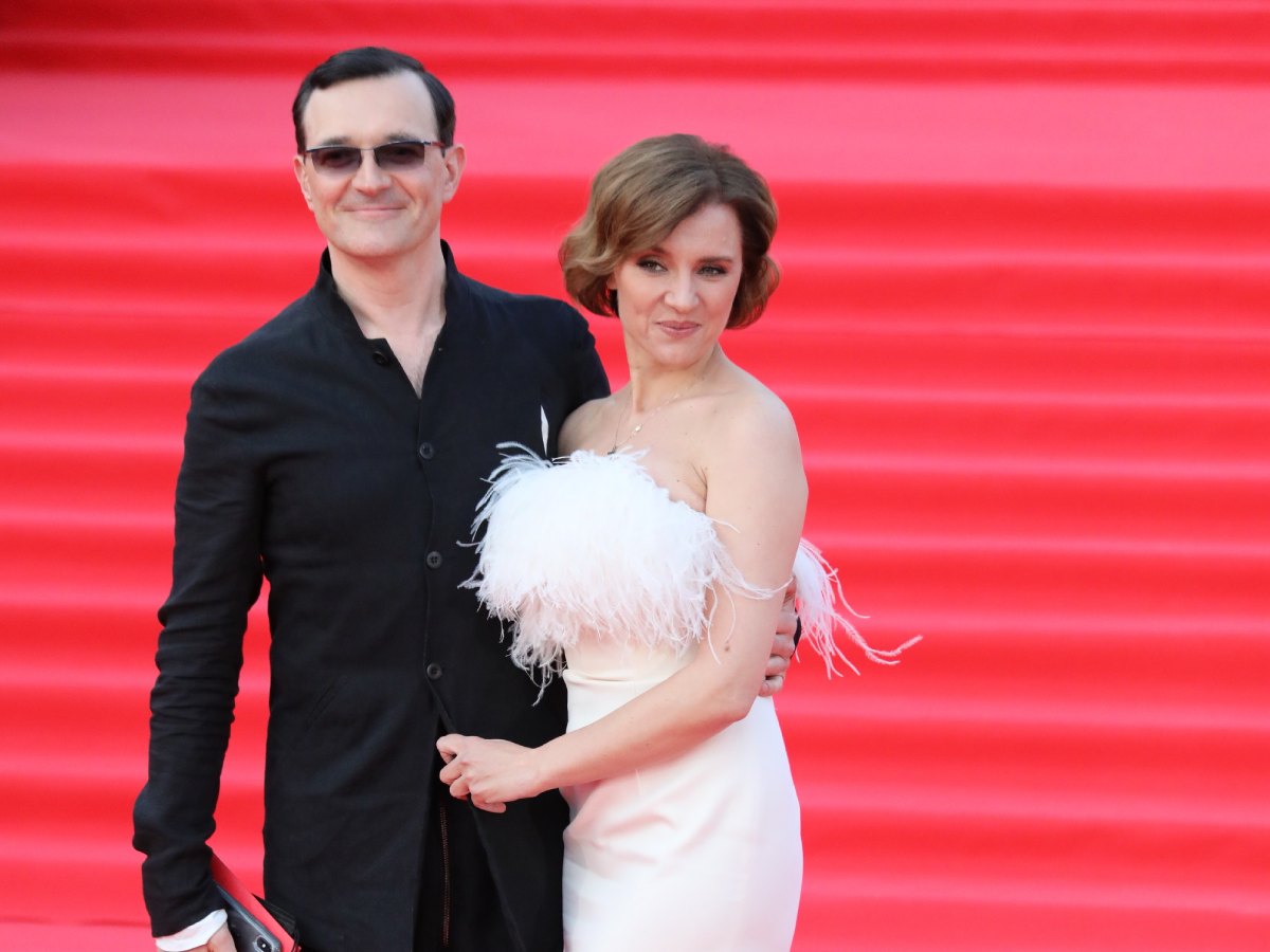 «Я жена, мы венчаны!»: Алферова отреагировала на свадьбу Бероева и сообщила о потере двоих детей