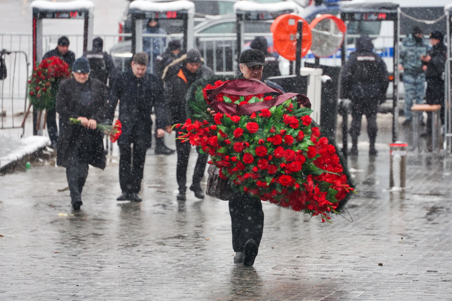 Оплакивает сама природа: как проходит прощание с телеведущим Алексеем Пимановым