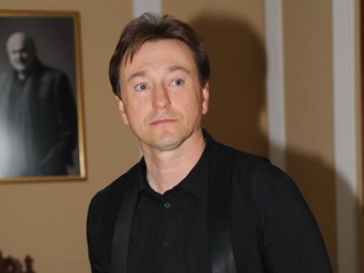 Артисты погрязшего в скандалах МХАТа после прихода Безрукова: «Все устали - театр фактически мертв»