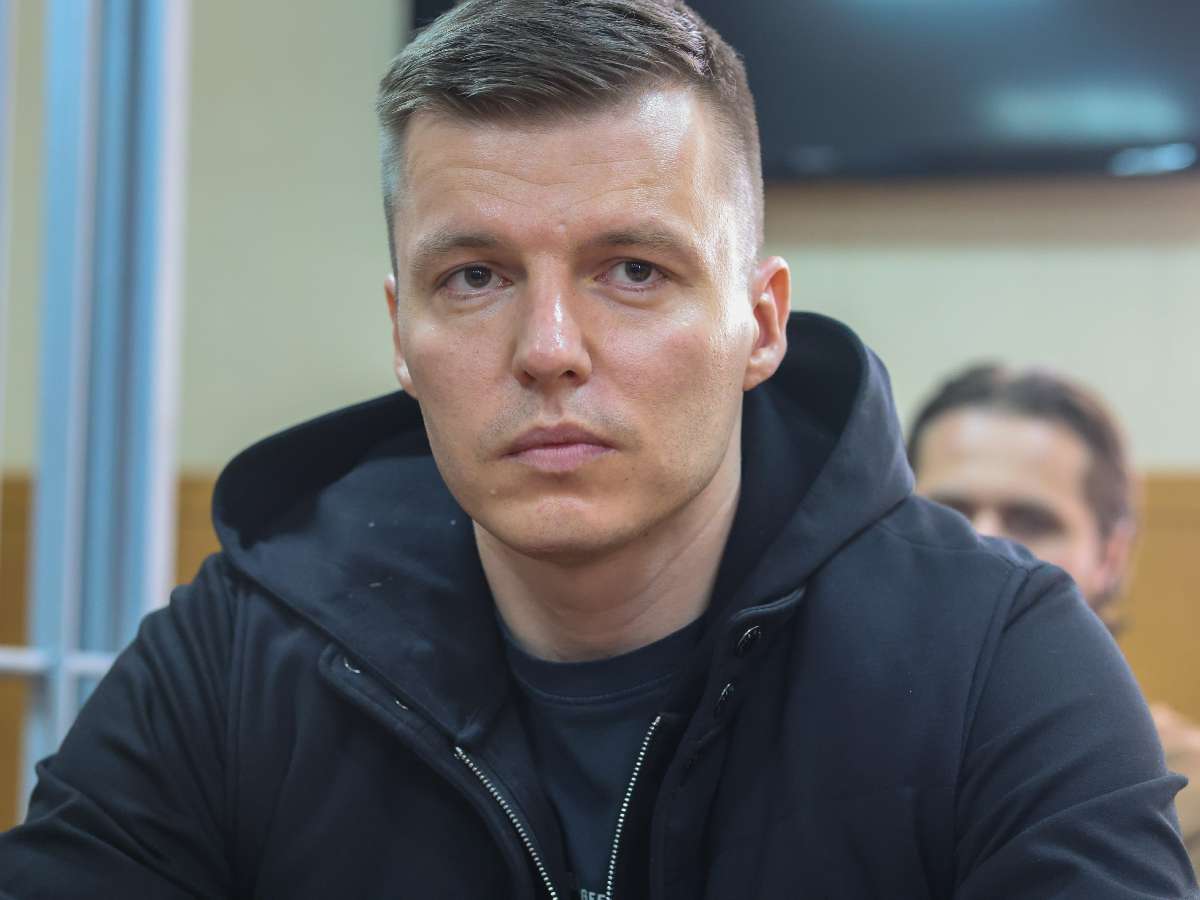 «Были детские слезы»: приговоренный к семи годам тюрьмы Артем Чекалин успел попрощаться с сыновьями и дочерью от Лерчек