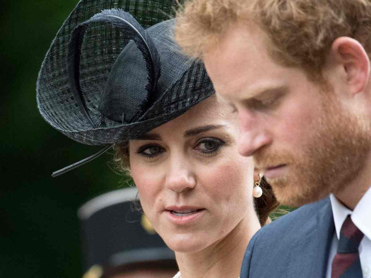 «Держи Меган Маркл на поводке!» Кейт Миддлтон собирается достучаться до принца Гарри