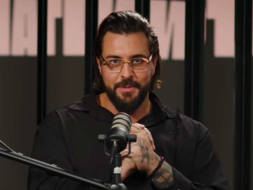 Дети плакали, у девушки случилась истерика, а мама кричала: в Балашихе простились с популярным ведущим Антоном Штейном