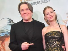 «Невероятное счастье»: жена Константина Эрнста показала редкий момент нежности с дочкой