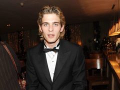 От оваций до забвения: российские звезды, которые выбрали жизнь отшельников