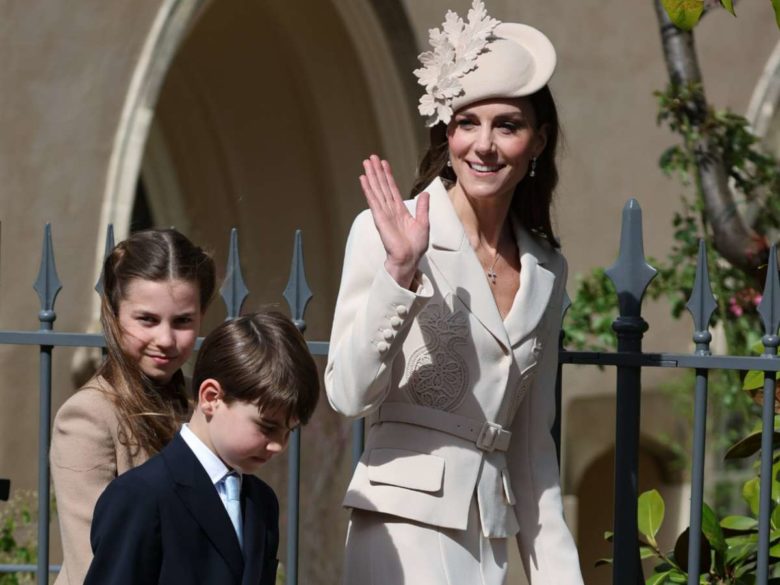 «Похожа на рожок мороженого»: Кейт Миддлтон высмеяли во время пасхальной службы