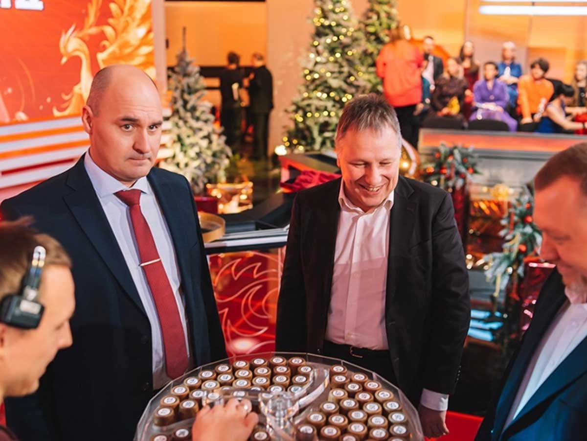 Розыгрыш каждой тиражной лотереи проходит под контролем тиражной комиссии