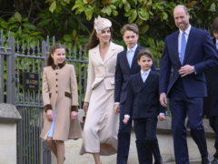 Уильям уехал по делам, а Кейт повредила руку: как проходит день рождения маленького принца Луи