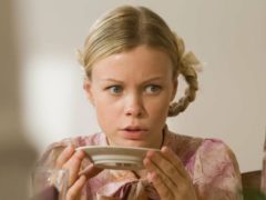 Вслед за «старой» Волковой: звезду сериала «Доярка из Хацапетовки» Евгению Осипову выгнали из театра из-за «пьянства»