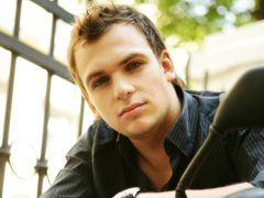 «Я понимаю, что я порчу ему и жизнь»: от вдовы Алексея Янина сбежал 14-летний сын