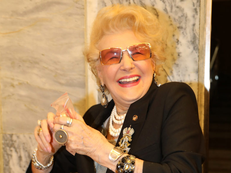 «Я в это свято верю»: как 90-летняя Светлана Дружинина обманула старость