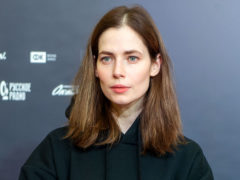 Юлия Снигирь вышла в свет в эффектном наряде, но ее все равно разнесли в пух и прах