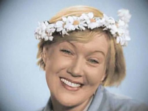 Играла девочку в 70 лет: как Любовь Орлова свою молодость продлевала