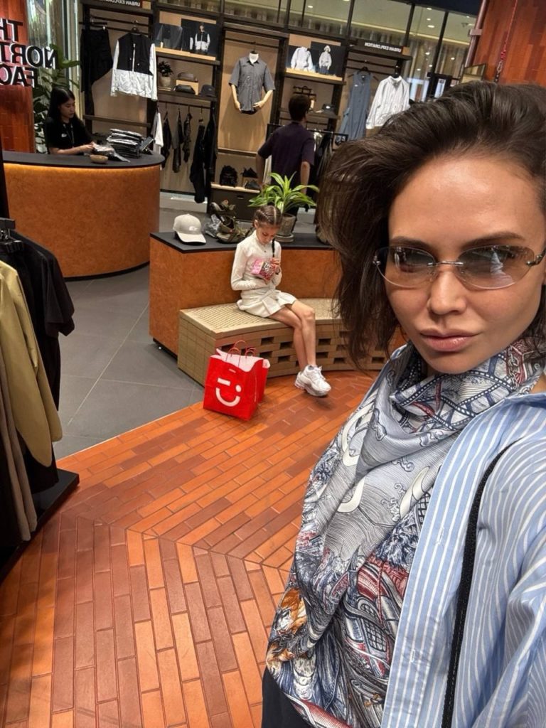 «Наш длинноногий ангел»: Утяшева показала подросшую дочь от Воли