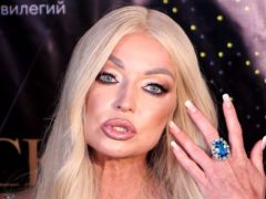 «Я же не могу без романтических отношений»: сияющая Анастасия Волочкова показала мужчину