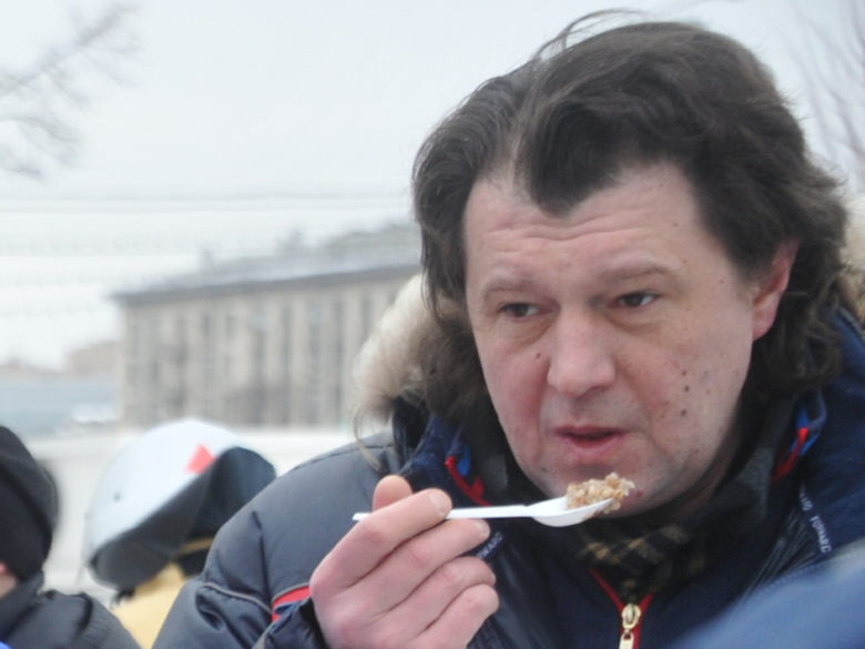 Две жены, слухи о романе с молодой красоткой и зависимости: как легендарный фигурист Артур Дмитриев счастье искал